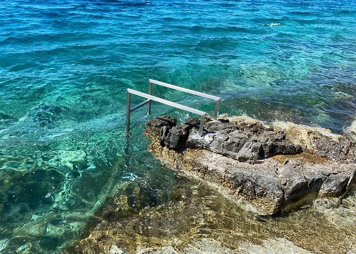 Hvaretta Stari Grad (Hvar)
