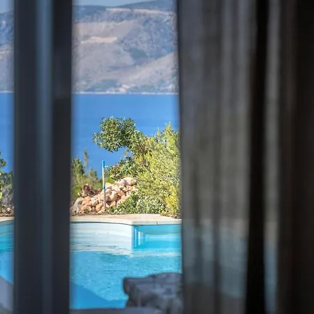 فيلة Hvaretta ستاري غراد