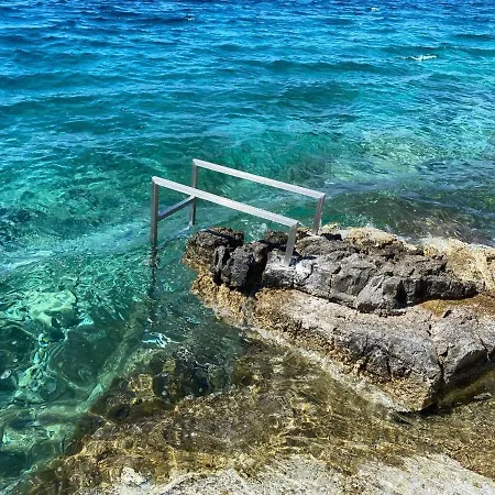 Hvaretta Stari Grad (Hvar)