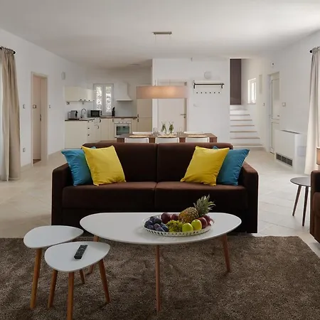 فيلة Hvaretta ستاري غراد