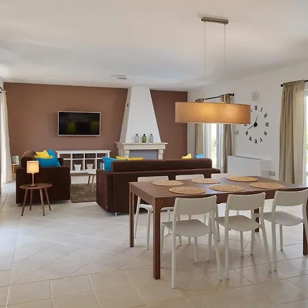 Hvaretta * ستاري غراد