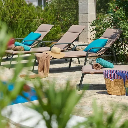 Hvaretta With Private Pools