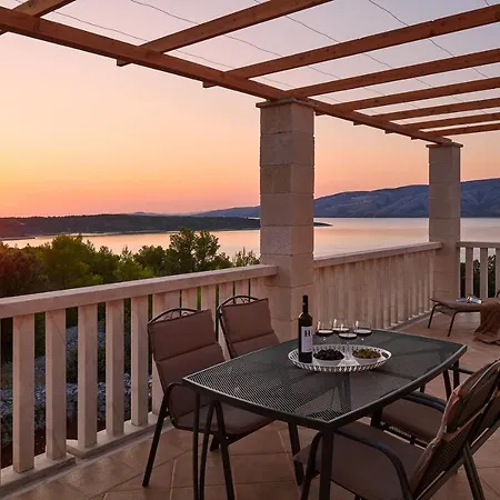 Willa Hvaretta Stari Grad (Hvar)
