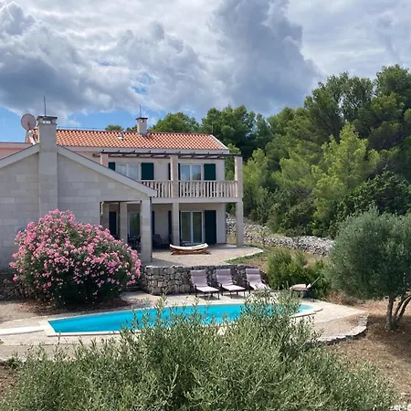 Hvaretta * Stari Grad (Hvar)